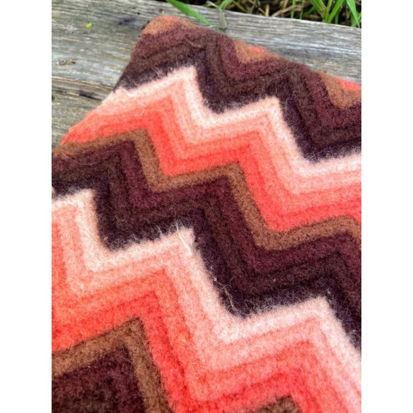 Vintage Chevron Wool Small Crochet Afghan Lapghan Orange Brown Retro - Picture 2 of 13